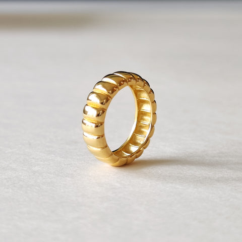 Sterling Silver Baroque Pearl Necklace