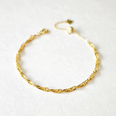 Shell Heart Bracelet