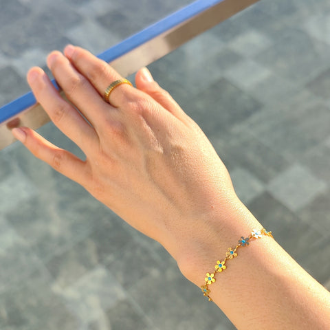 Shell Heart Bracelet